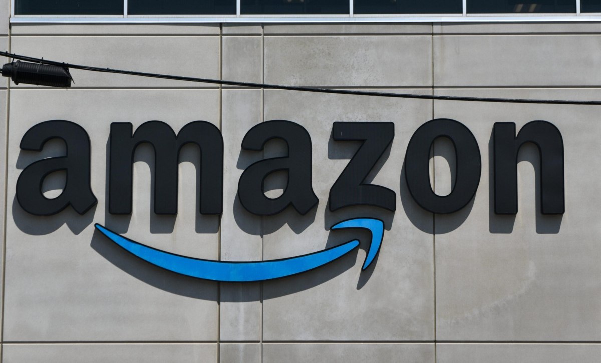 Сотрудники Amazon потратили $1,8 млн сверх бюджета на Claude из-за ошибки ИИ-агента