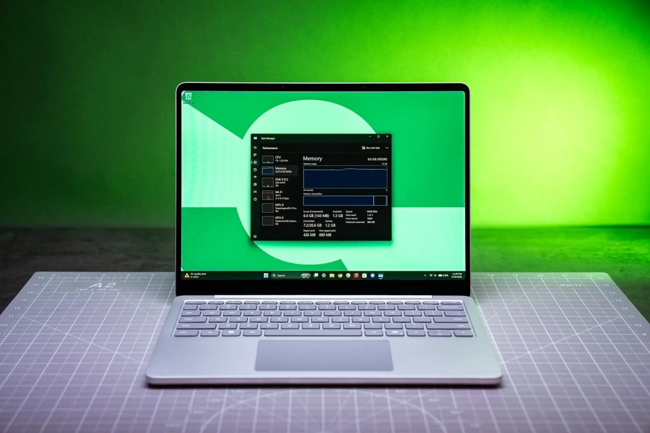 Microsoft выпустила Surface Laptop с 8 ГБ ОЗУ, который испытывает проблемы с производительностью