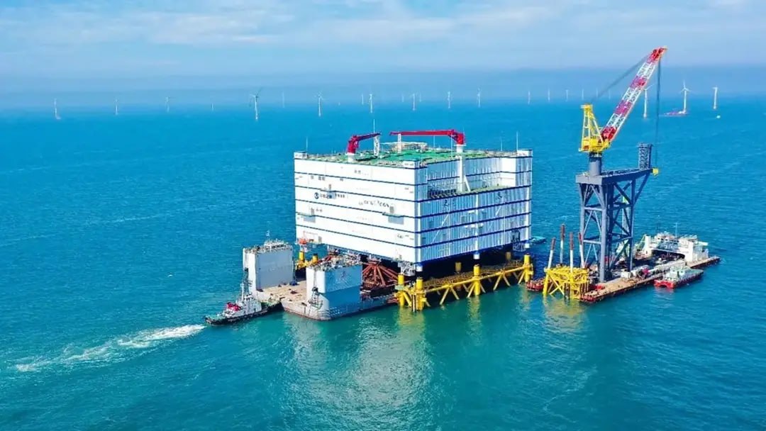 Китай установил крупнейшую в мире морскую преобразовательную платформу