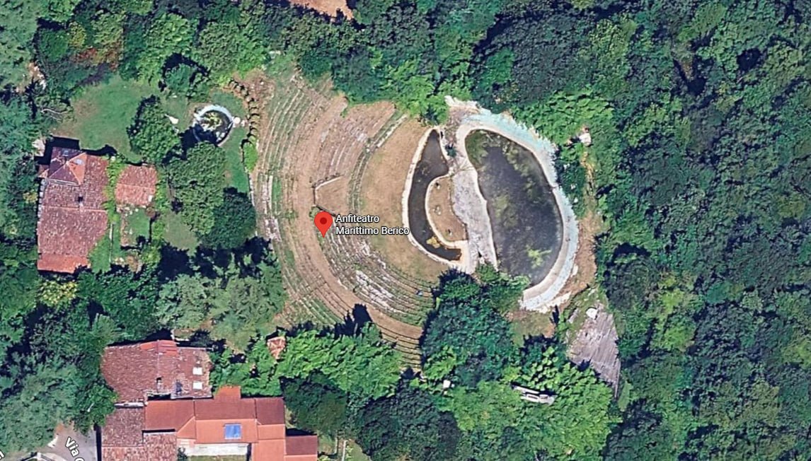Итальянец 10 лет выдавал самодельный амфитеатр за древнеримские руины