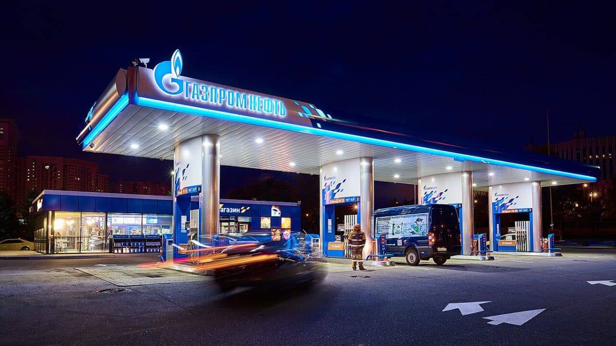 Отмена лимитов на продажу бензина в России