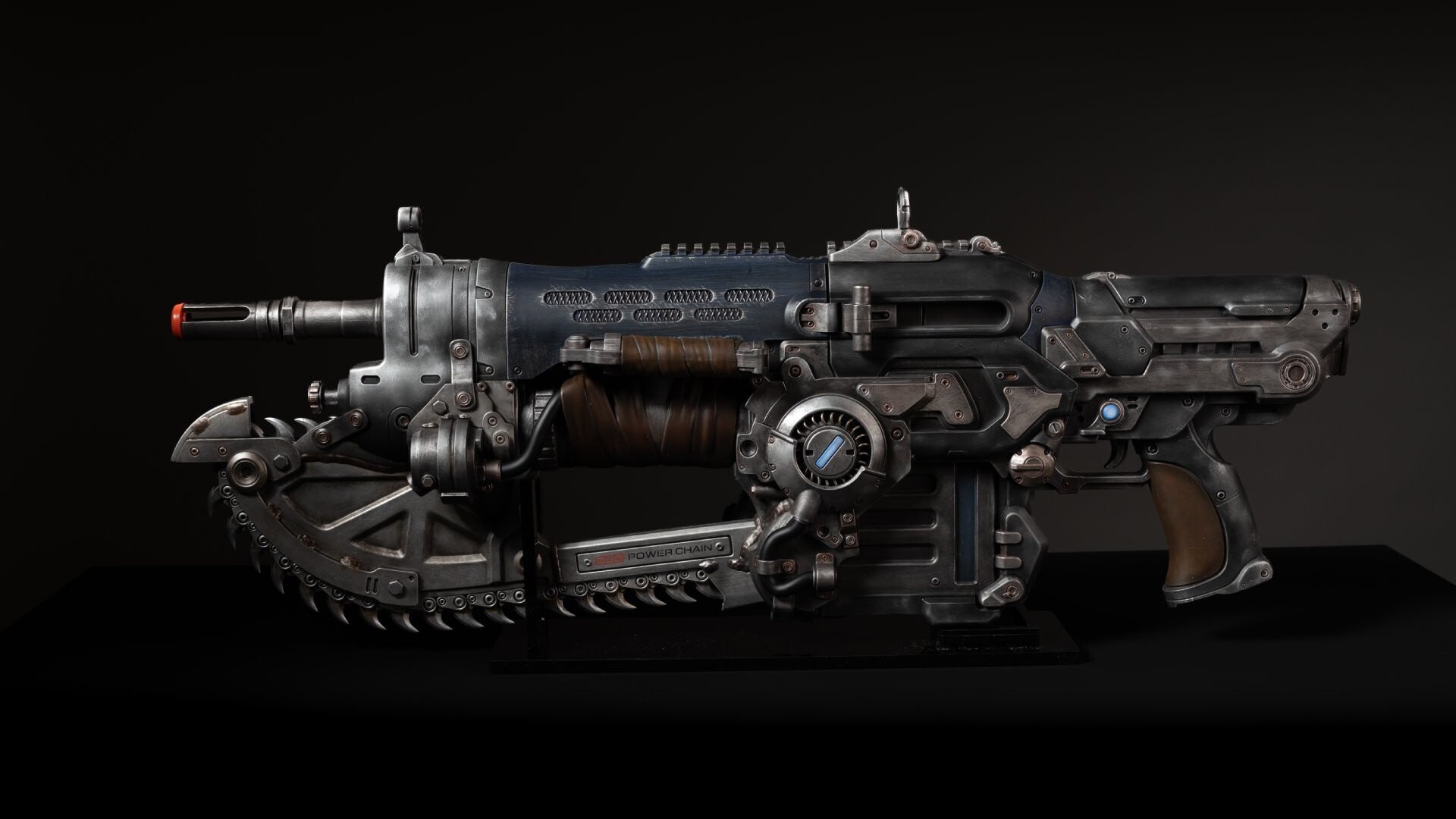 Xbox выпустила реплику винтовки Lancer из Gears of War: E-Day