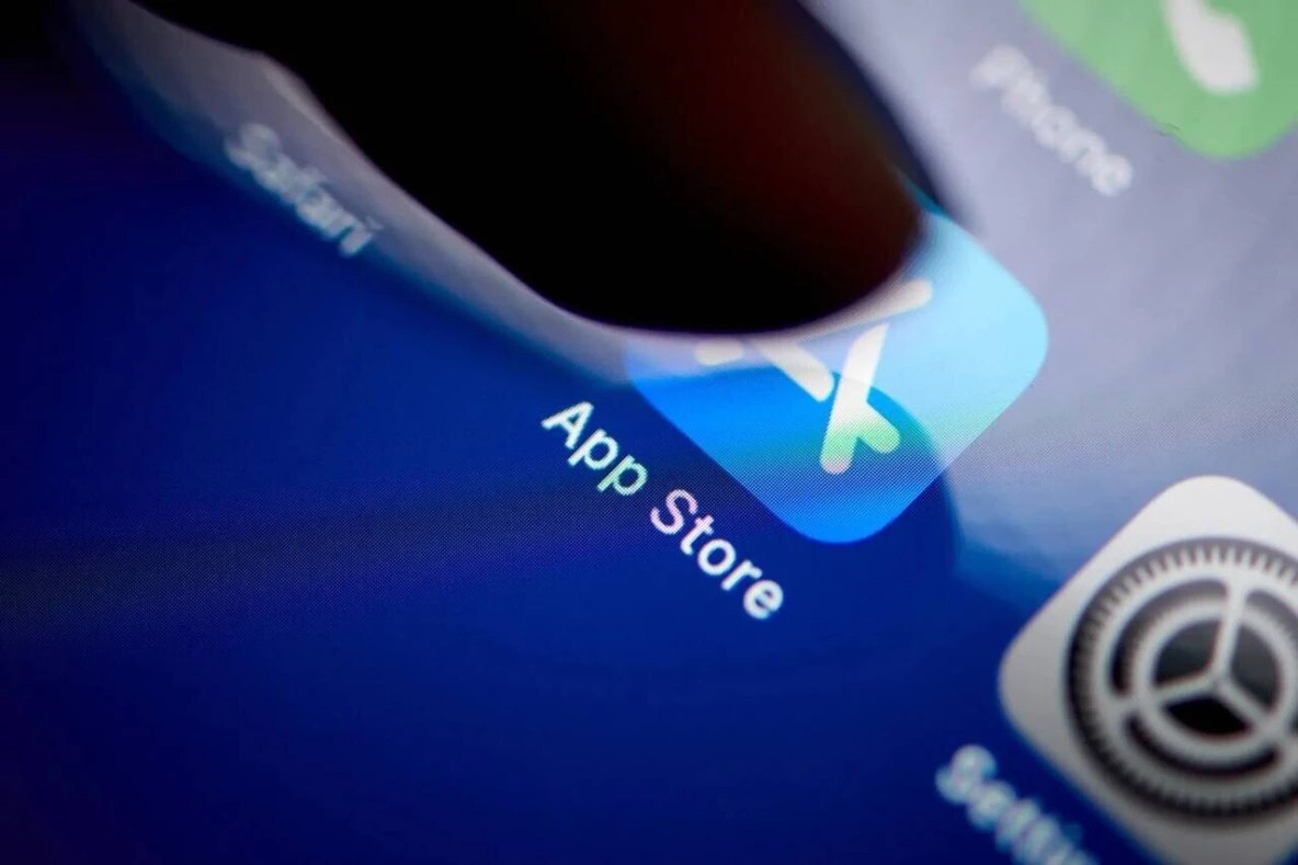 ФАС России возбудила дело против Apple из-за неисполнения требований по предустановке ПО