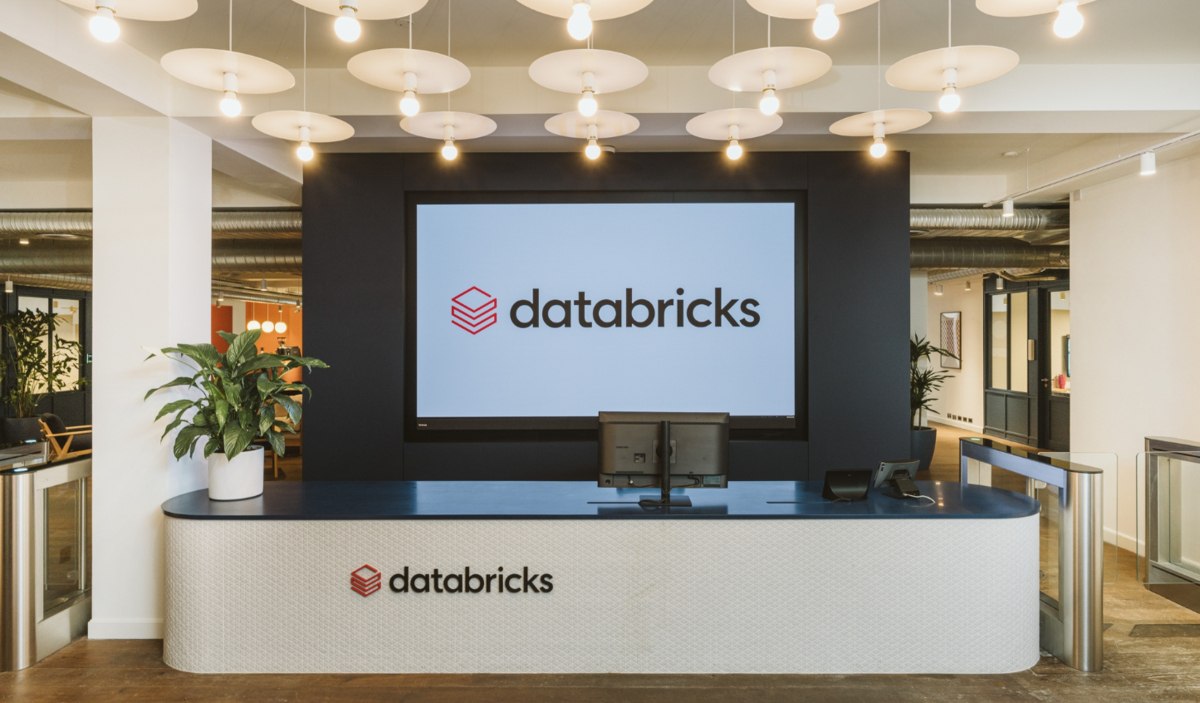 Databricks привлекла $5 млрд при оценке $190 млрд