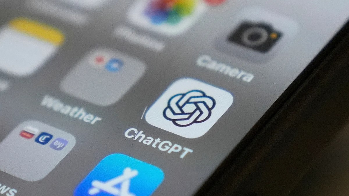 ЕС признал ChatGPT, Reddit и Roblox системно значимыми платформами