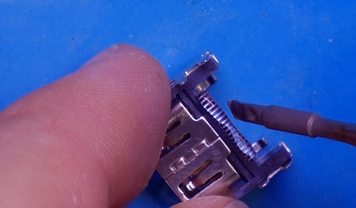 Как я HDMI-порт в PlayStation 4 Fat менял