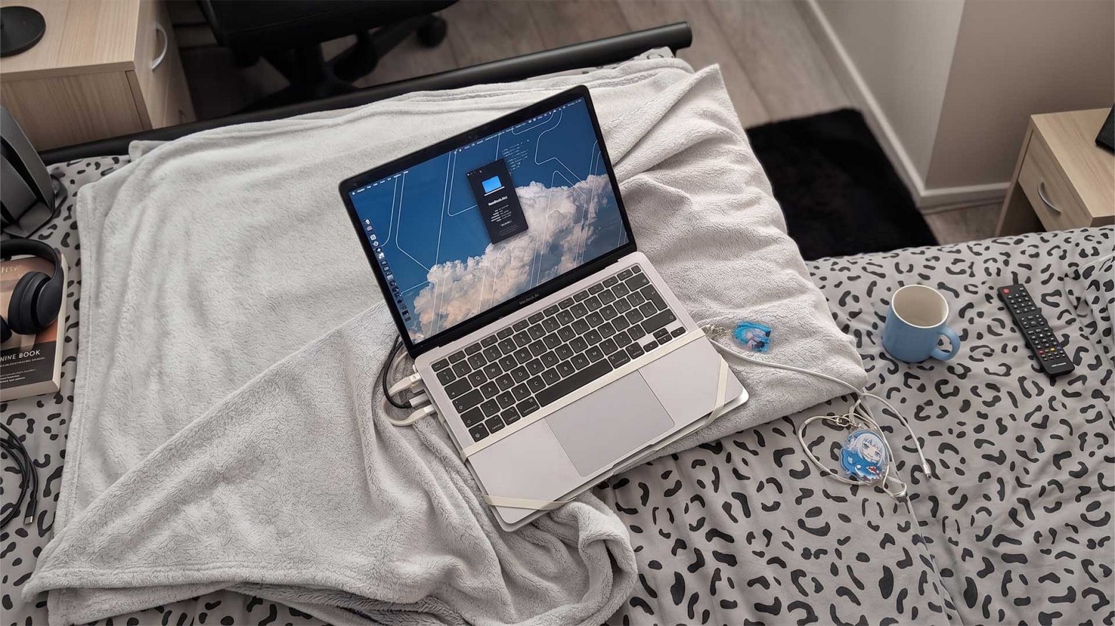Пользователь превратил MacBook Pro M1 в монитор для MacBook Pro M4
