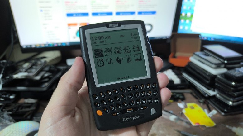 BlackBerry 957: уникальный КПК на базе Intel 386EX