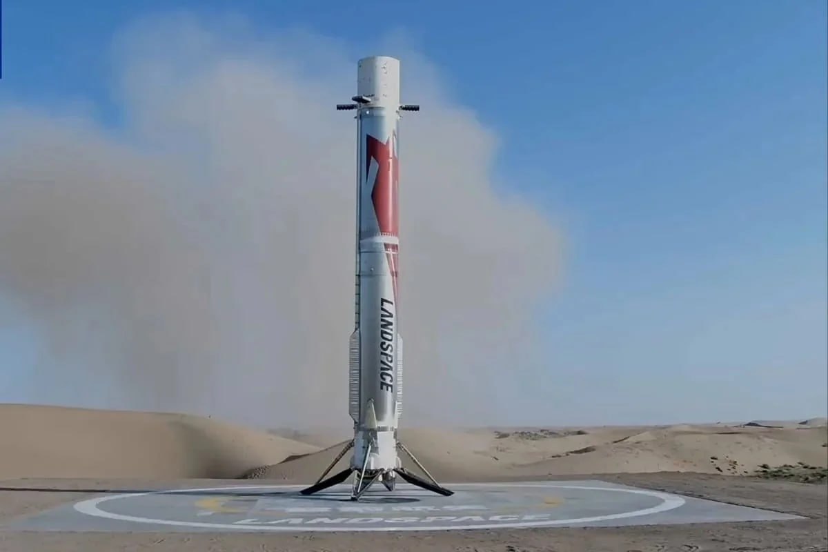 Китайская ракета ZQ-3 успешно совершила вертикальную посадку