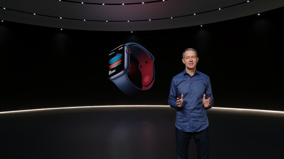 Apple обсуждает создание Apple Watch без экрана