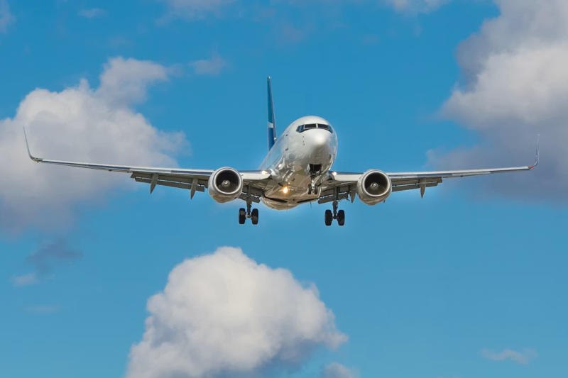Уязвимость в системах Boeing 737: устройство размером с монету