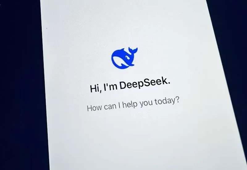 DeepSeek повышает цены на флагманские модели V4