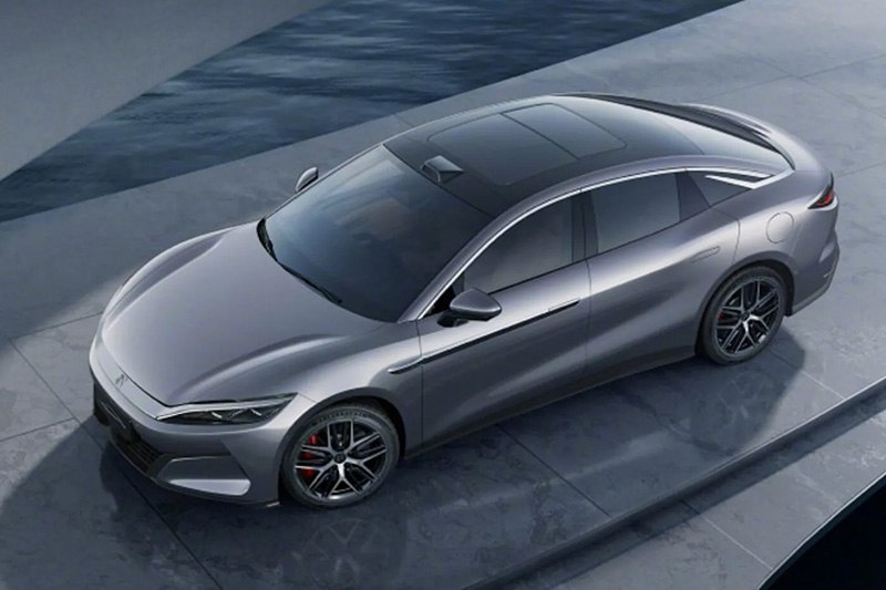 BYD снова обошла Tesla по продажам электромобилей