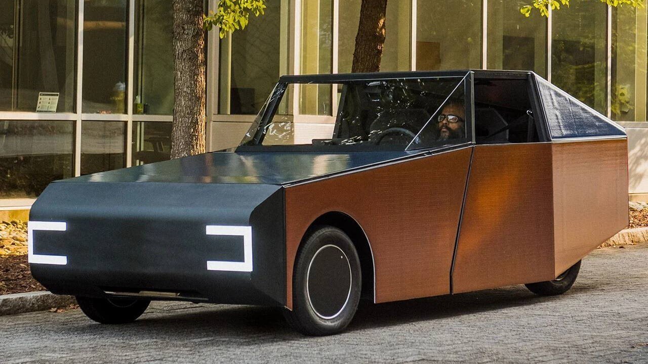 BMW представила концепт электромобиля на солнечных батареях