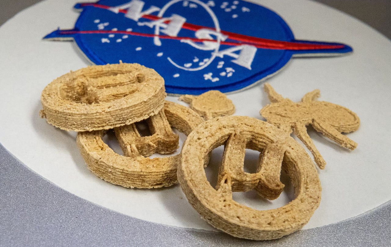 NASA разрабатывает технологию производства еды из пластика