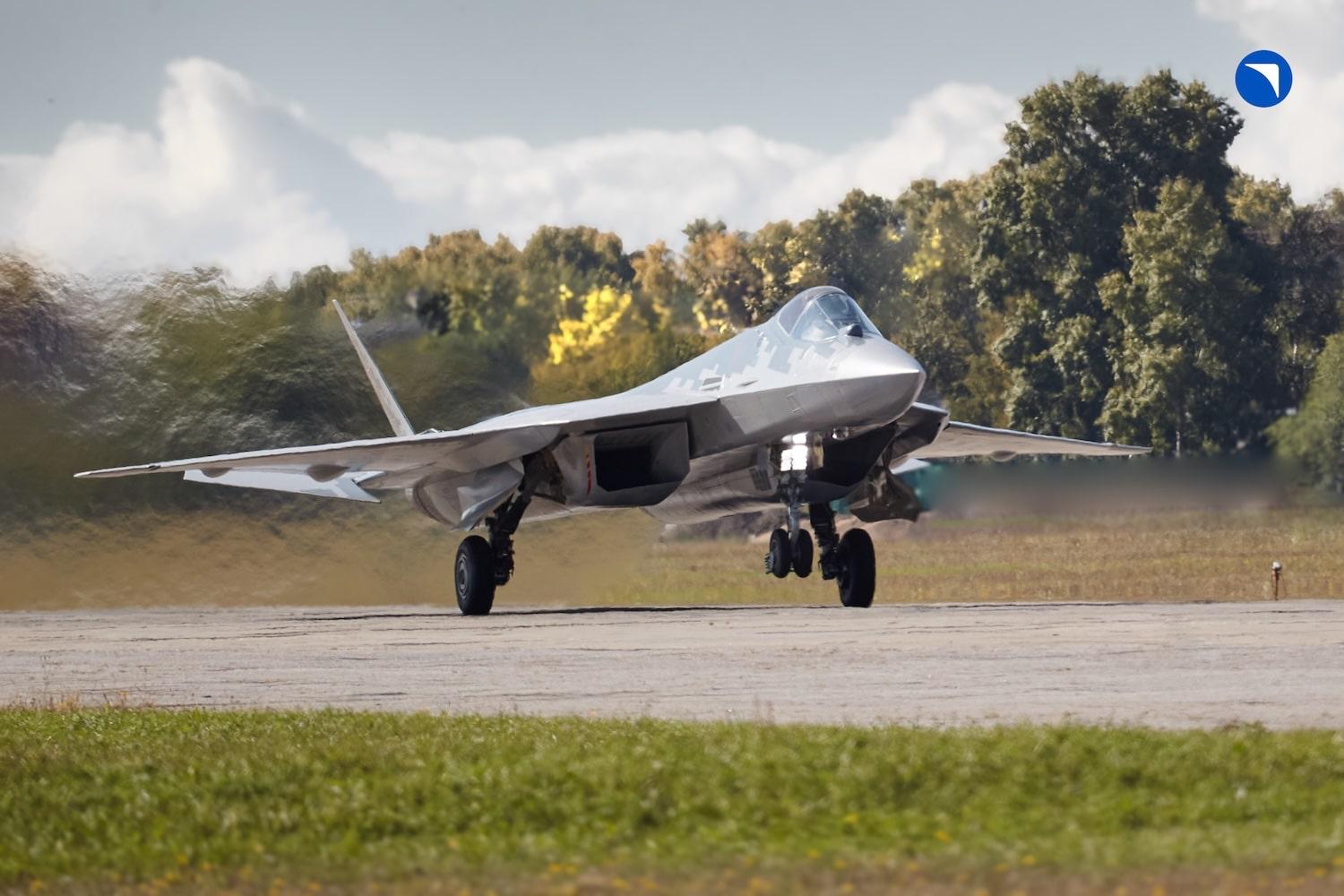 ОАК передала ВКС новую партию Су-57