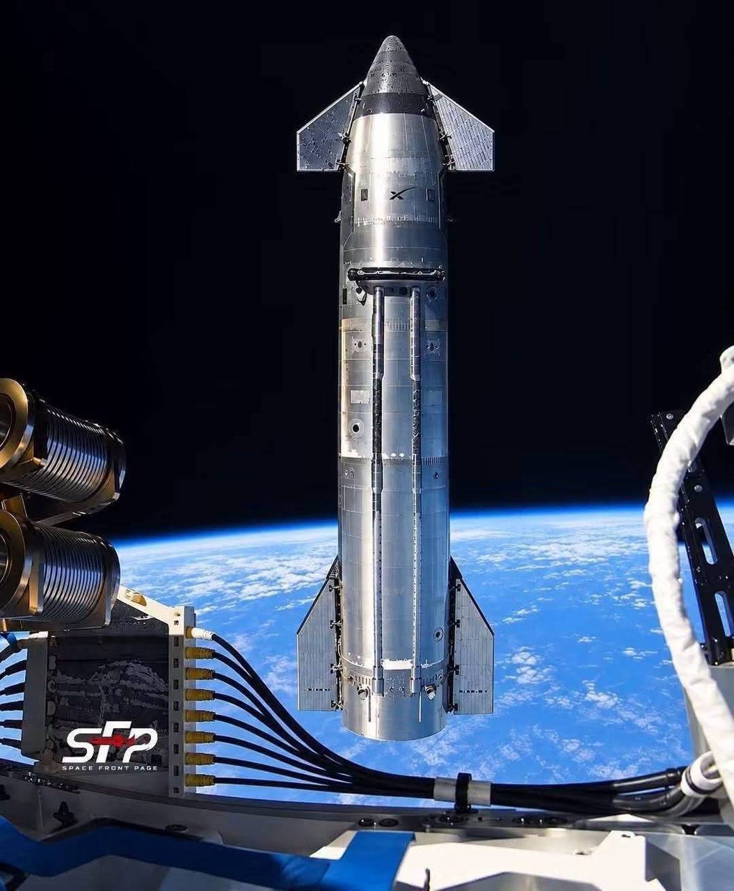 Вид на Starship с орбитального спутника Starlink