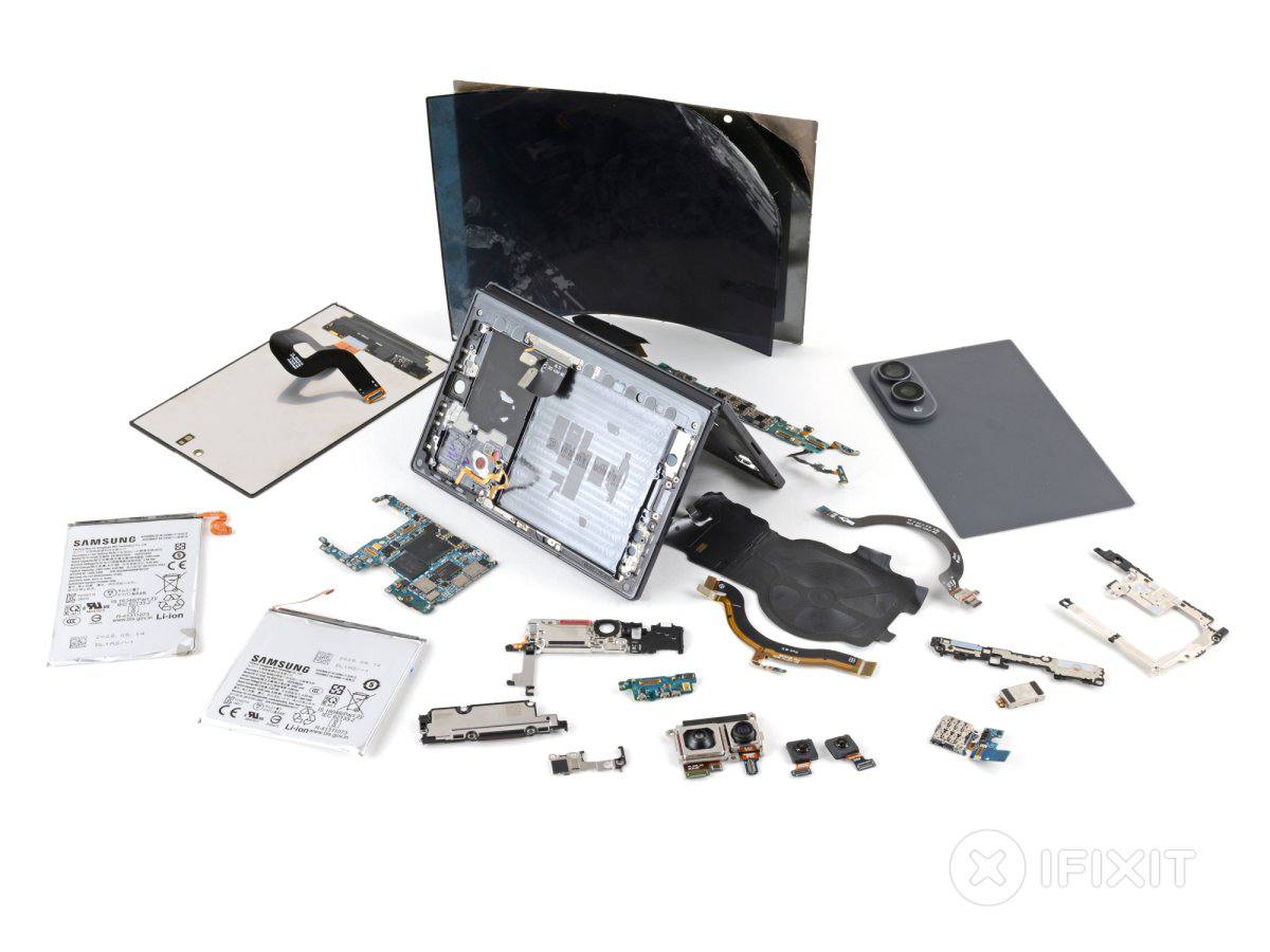 iFixit оценили ремонтопригодность Samsung Galaxy Z Fold 8