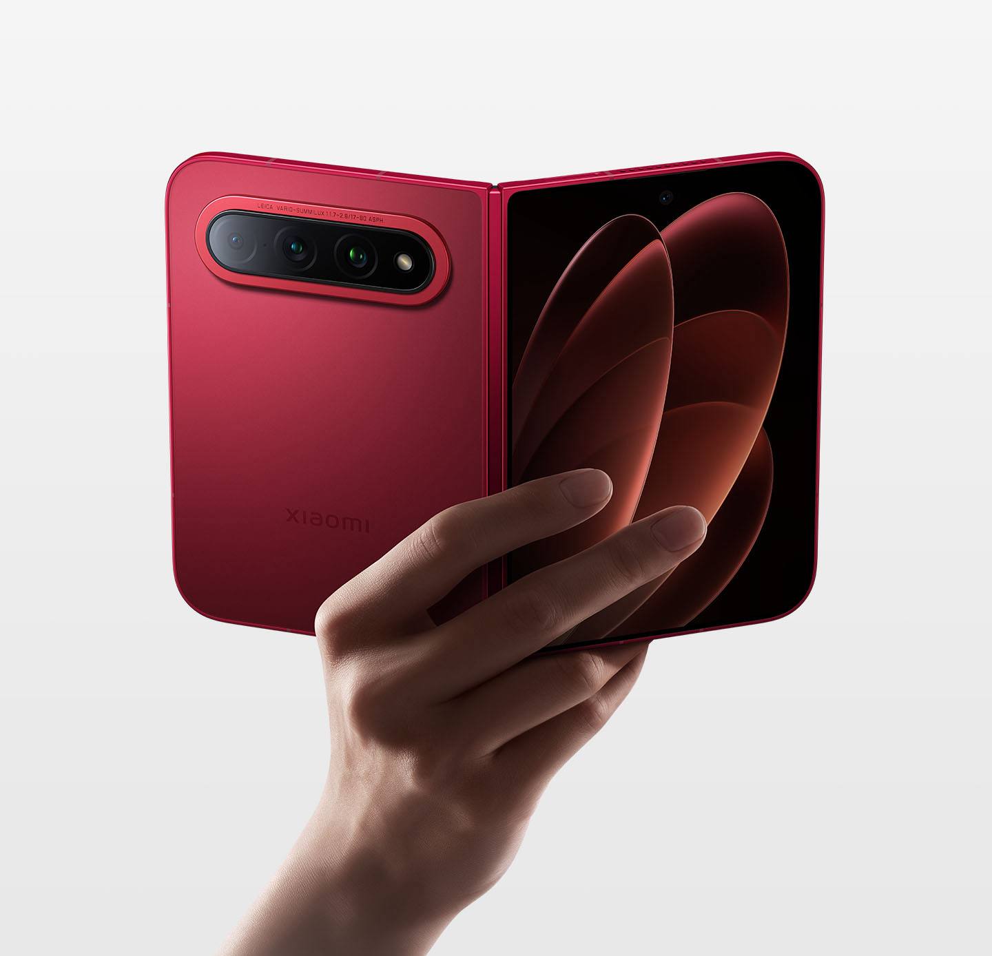 Xiaomi представила складной смартфон 18 Fold
