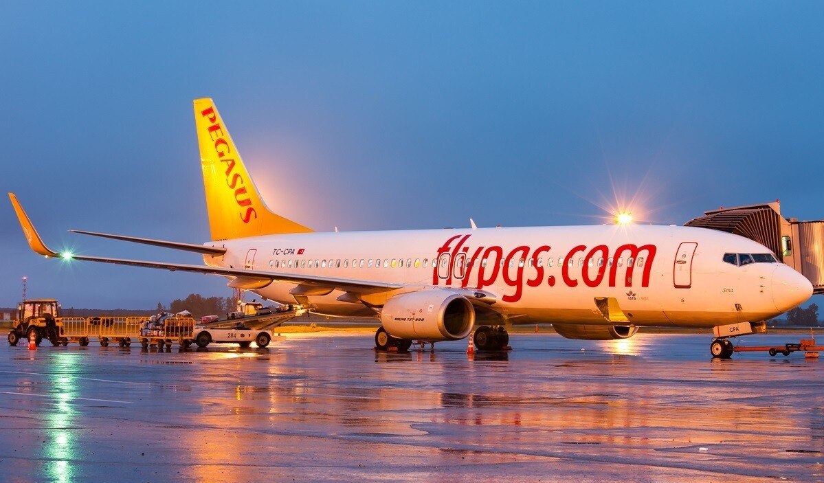 Pegasus Airlines отменила десятки рейсов в Россию