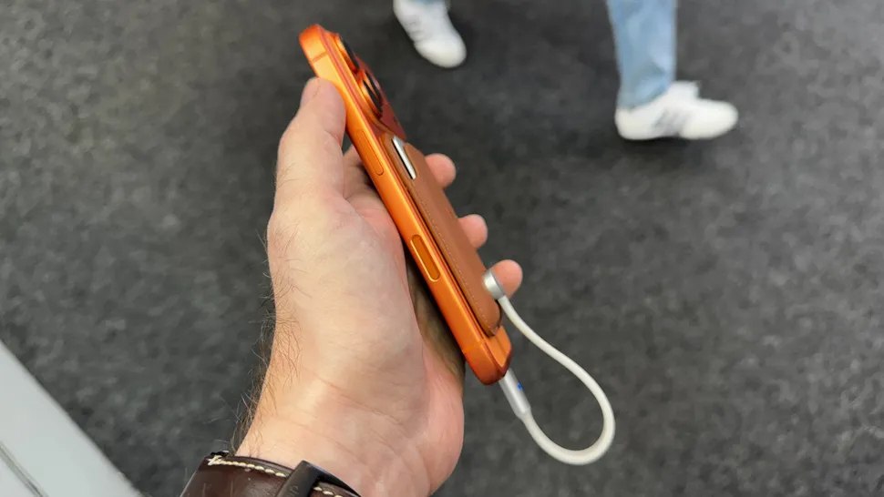 Lexar представила ультратонкий портативный SSD