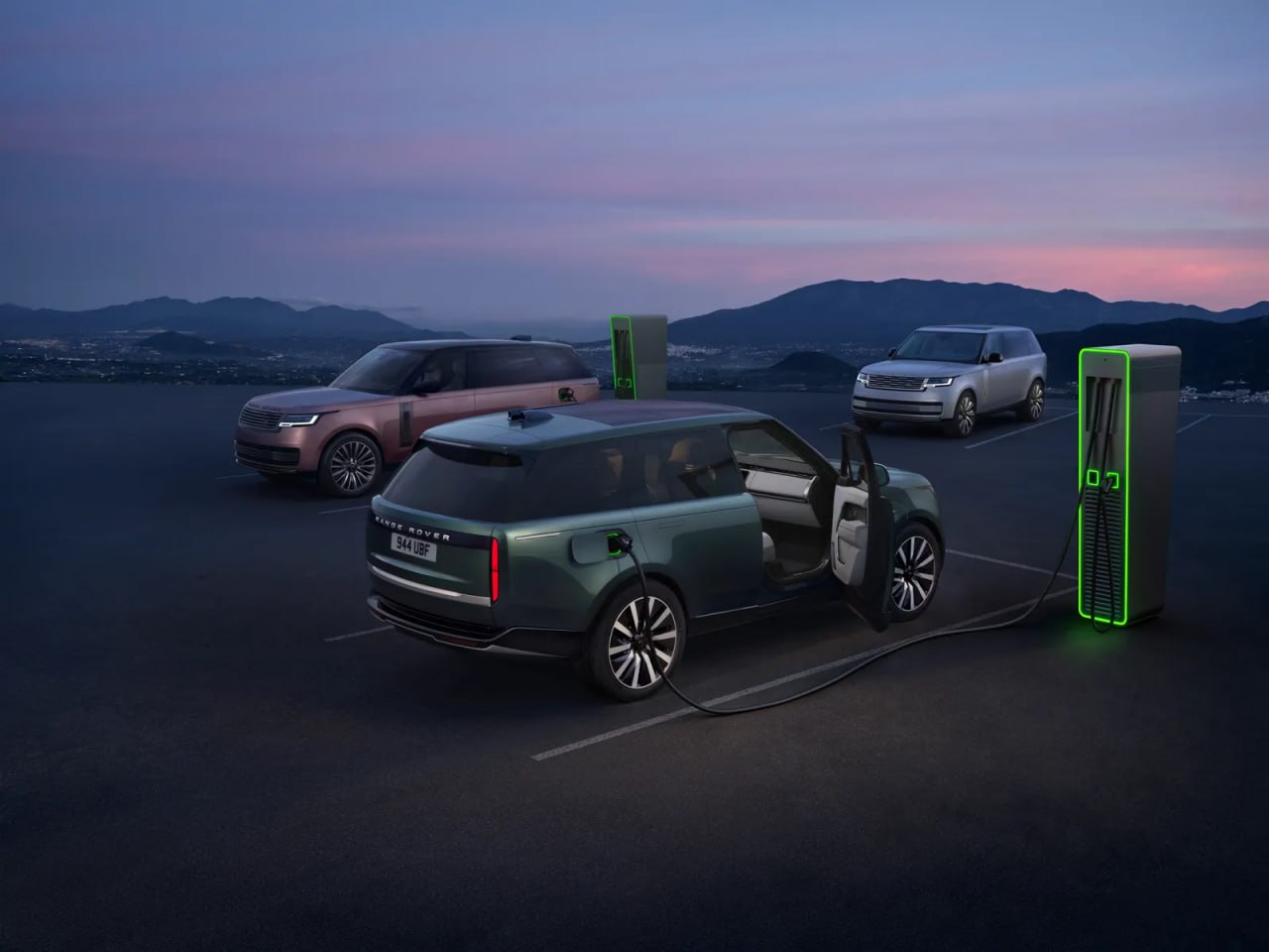 Jaguar Land Rover сократит 4000 сотрудников до 2028 года