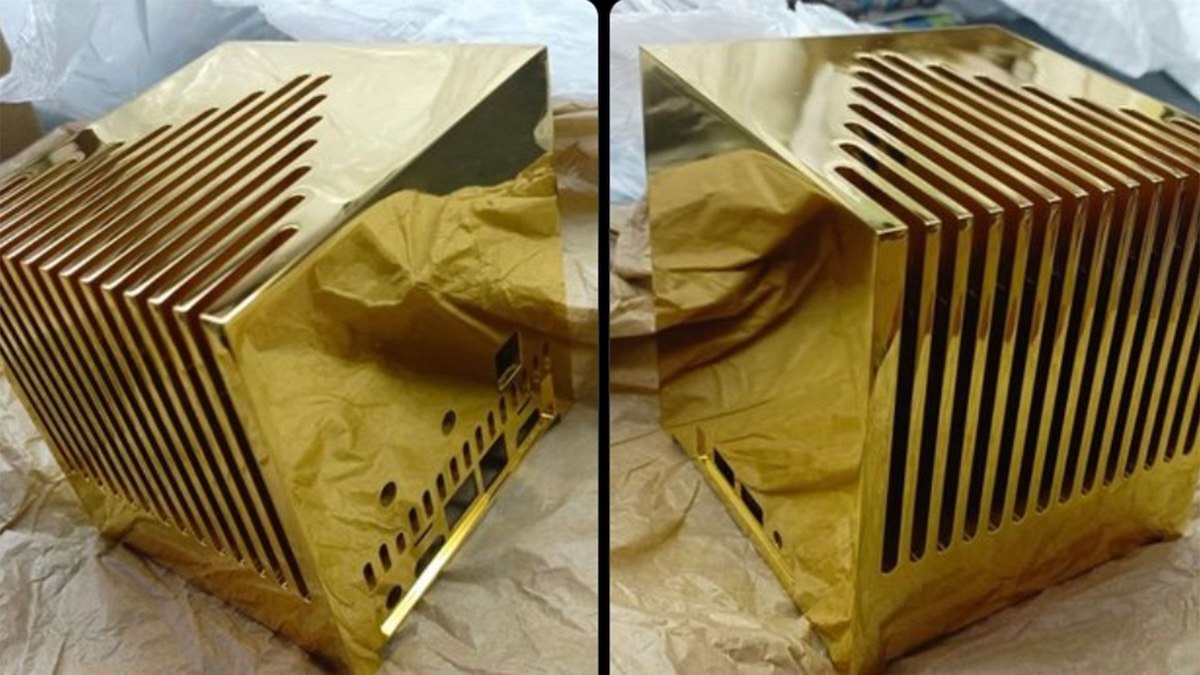 Bleu Jour представила золотой мини-ПК Kubb Fanless за $1,7 млн