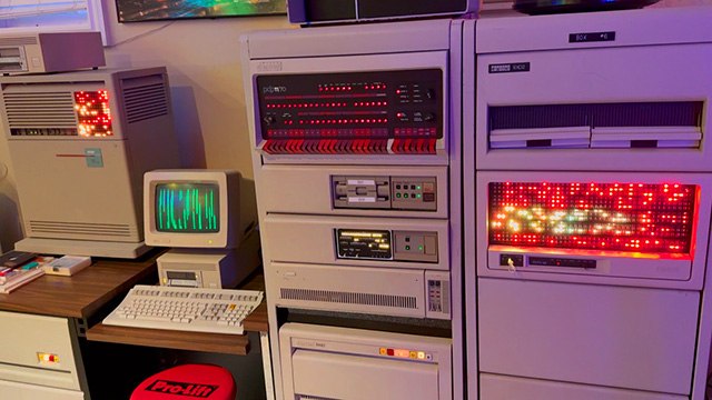 Бывший инженер Microsoft подключил ретрокомпьютер PDP-11/83 к интернету