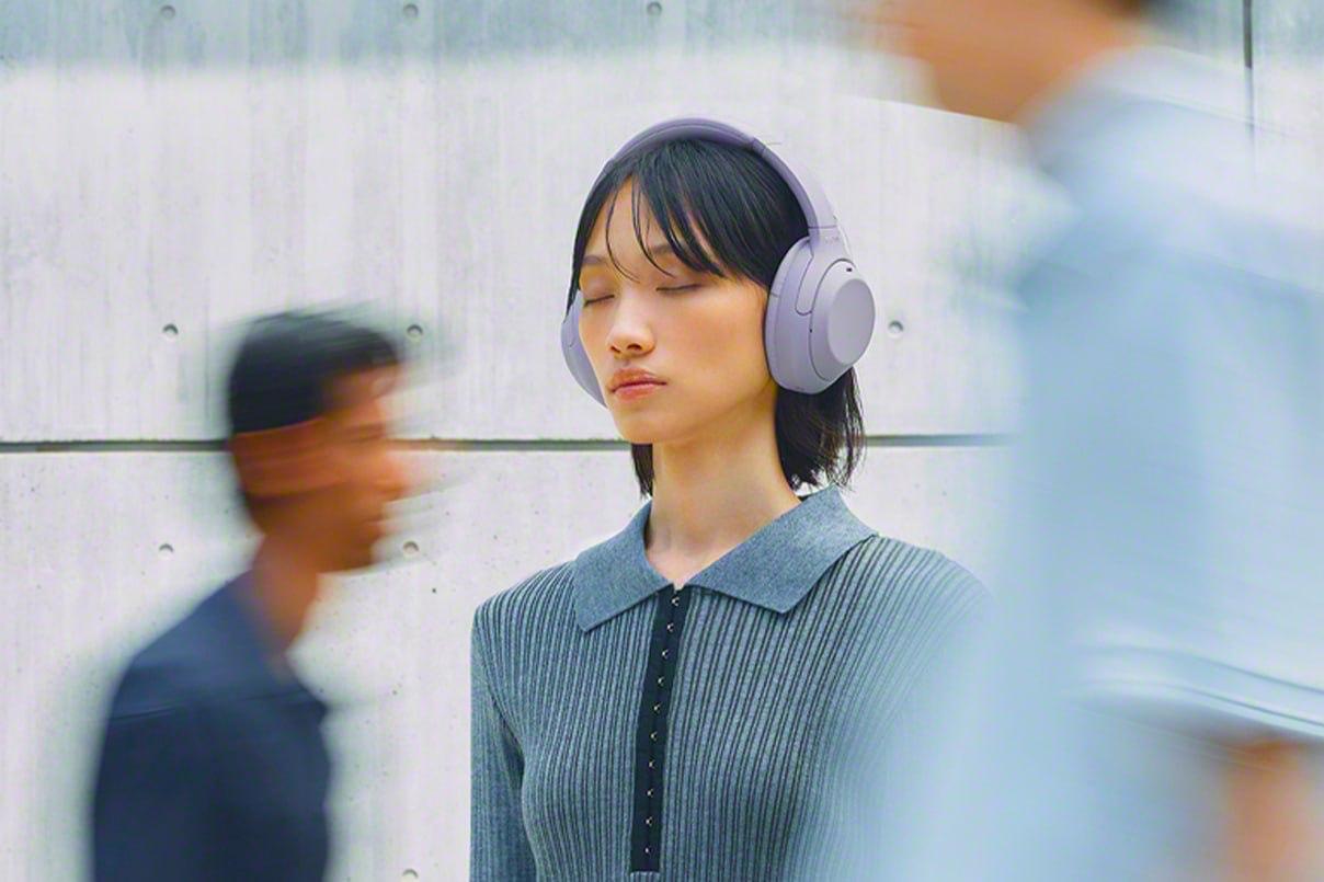 Sony выпустила обновленную версию наушников WH-1000XM4 под названием XM4C