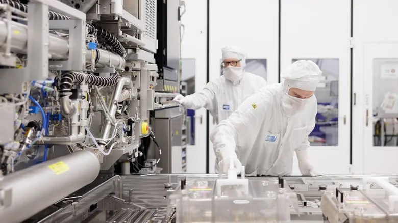 Samsung, TSMC и Intel делают ставку на High NA EUV литографию ASML