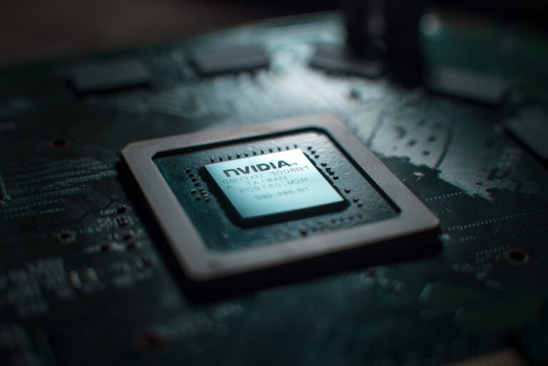 Китайские конкуренты Nvidia: обзор рынка ИИ-чипов