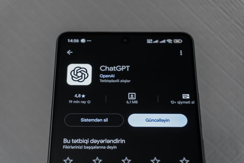 OpenAI извинилась за задержку доступа к GPT-6 Astra для платных пользователей