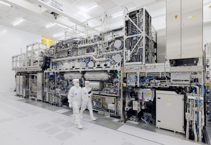 ASML распродала все EUV-сканеры до конца 2027 года