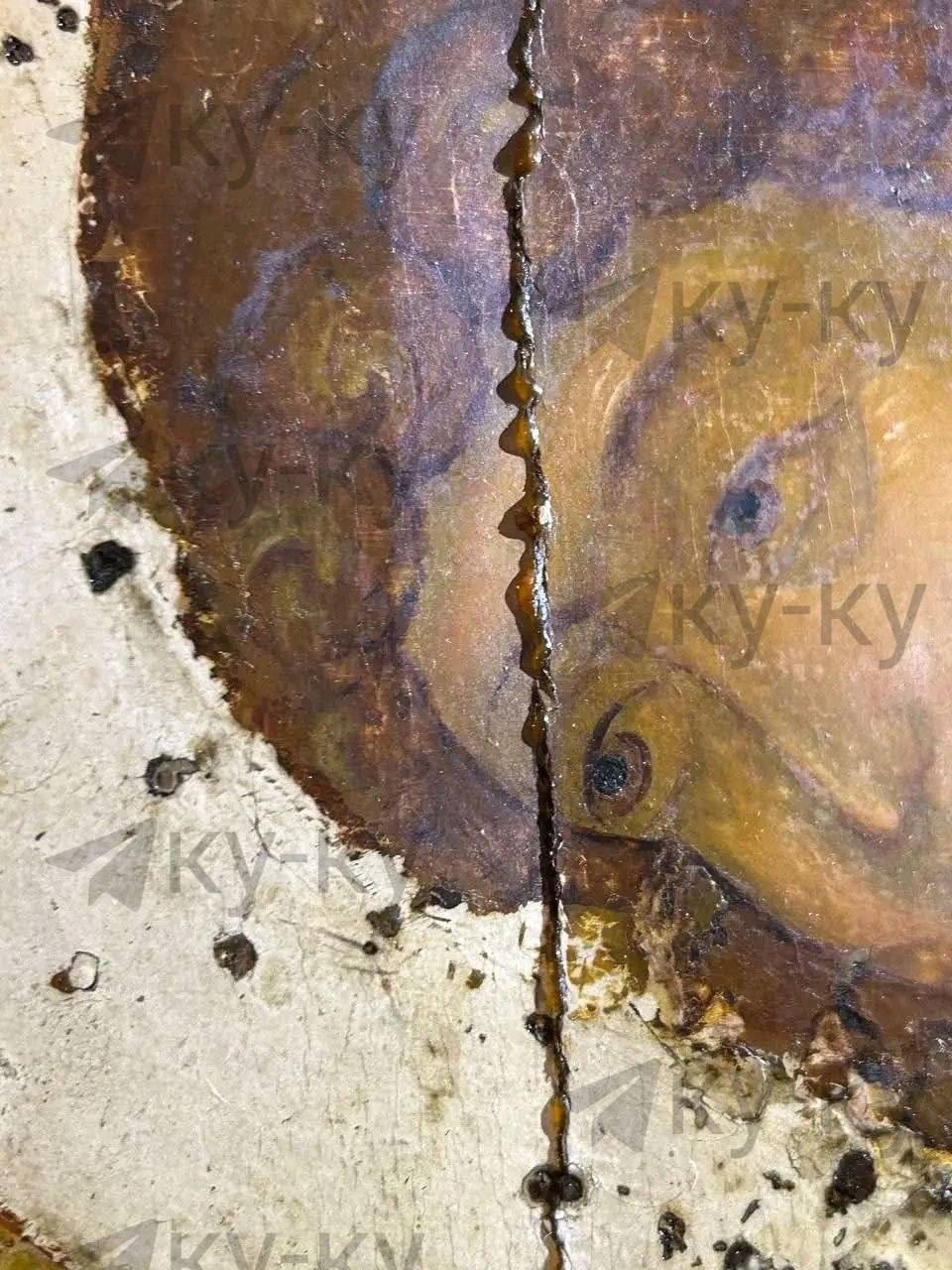 Состояние иконы «Троица» и проблемы с климатической витриной