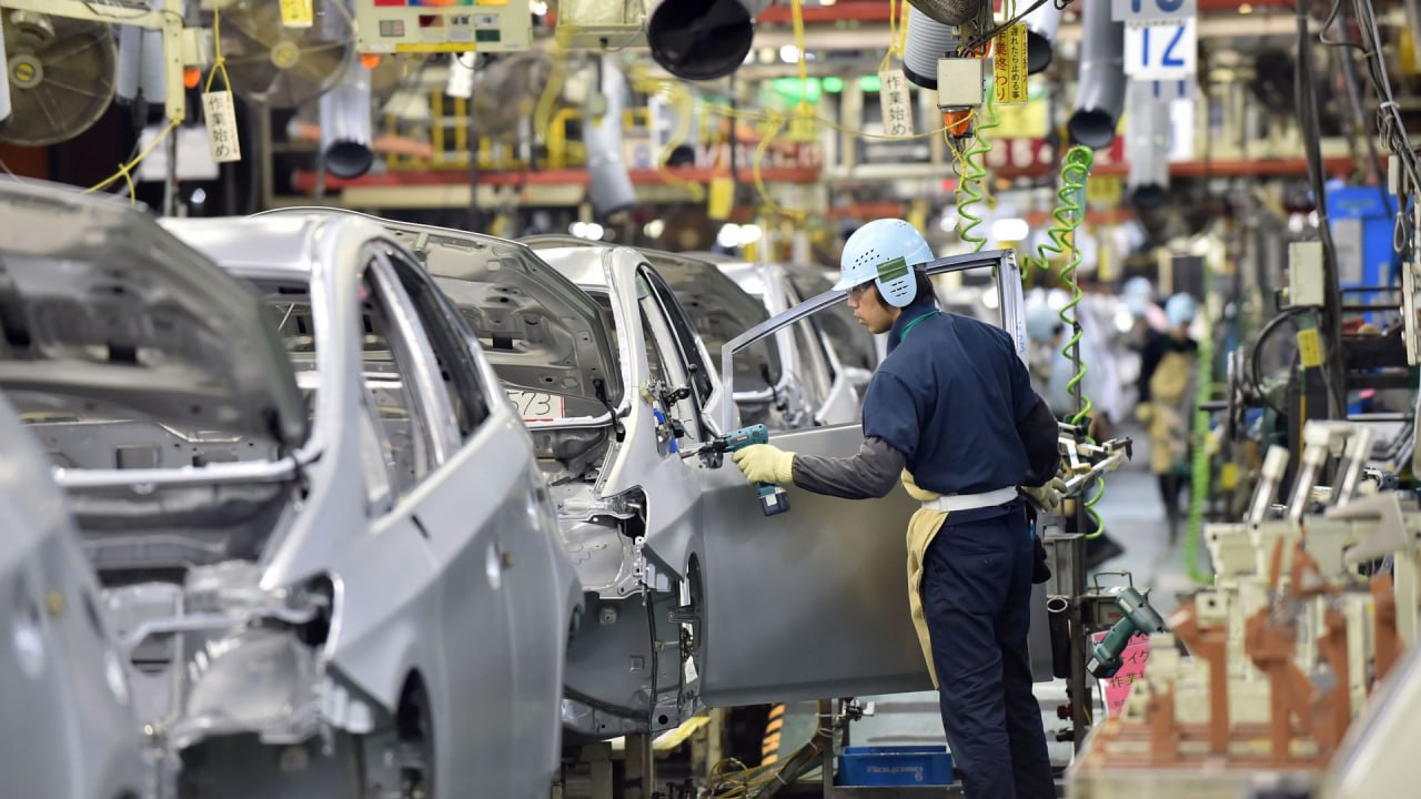 Toyota инвестирует $6,4 млрд в роботизацию заводов