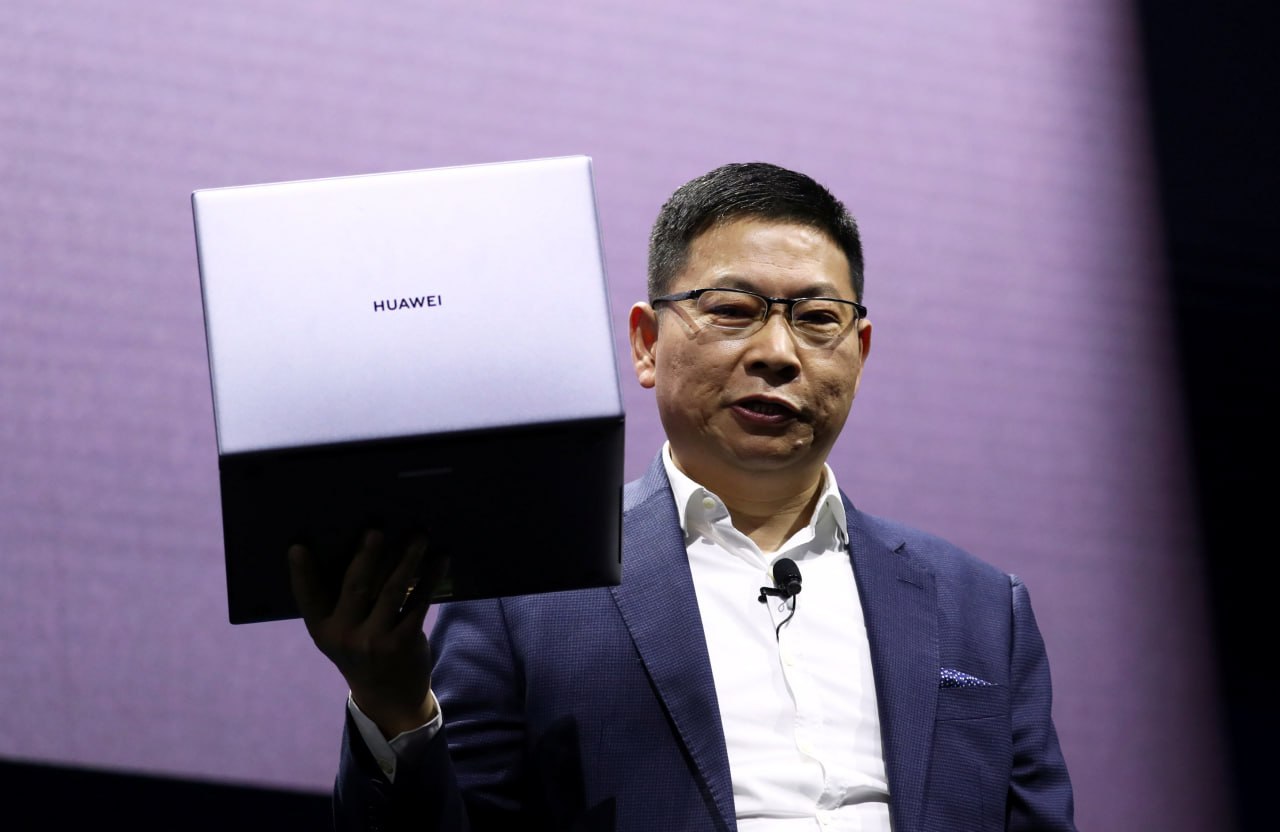 Чип Huawei Kirin 9050 Pro обошел Apple A17 Pro в многоядерных тестах