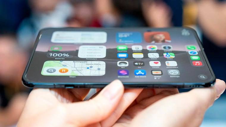 Samsung станет эксклюзивным поставщиком гибких дисплеев для Apple