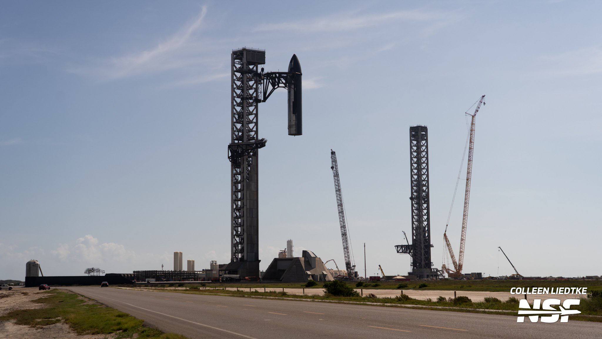 SpaceX тестирует операции по захвату Starship башней Mechazilla