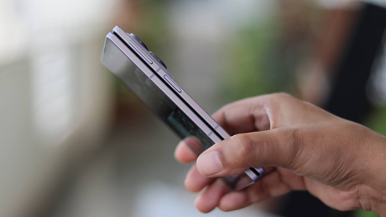 Samsung разрабатывает Galaxy Z Fold 9