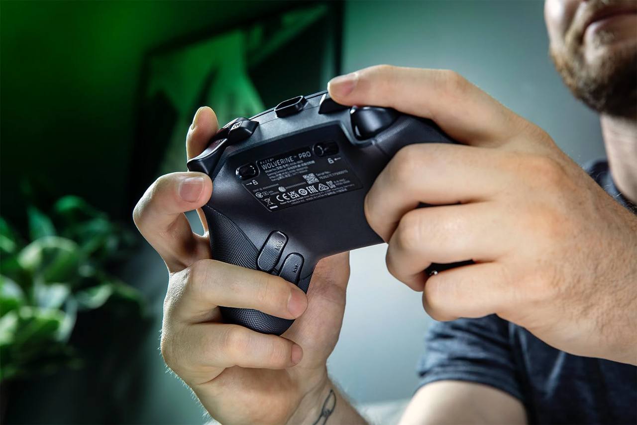 Razer представила контроллеры Wolverine V4 для Xbox и ПК