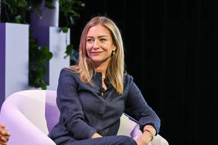 Акции Bumble выросли на 50% на фоне слухов о продаже компании