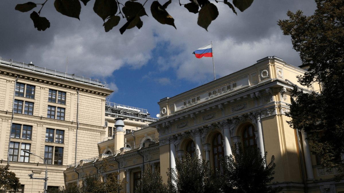 ЦБ сохранил ключевую ставку на уровне 14%