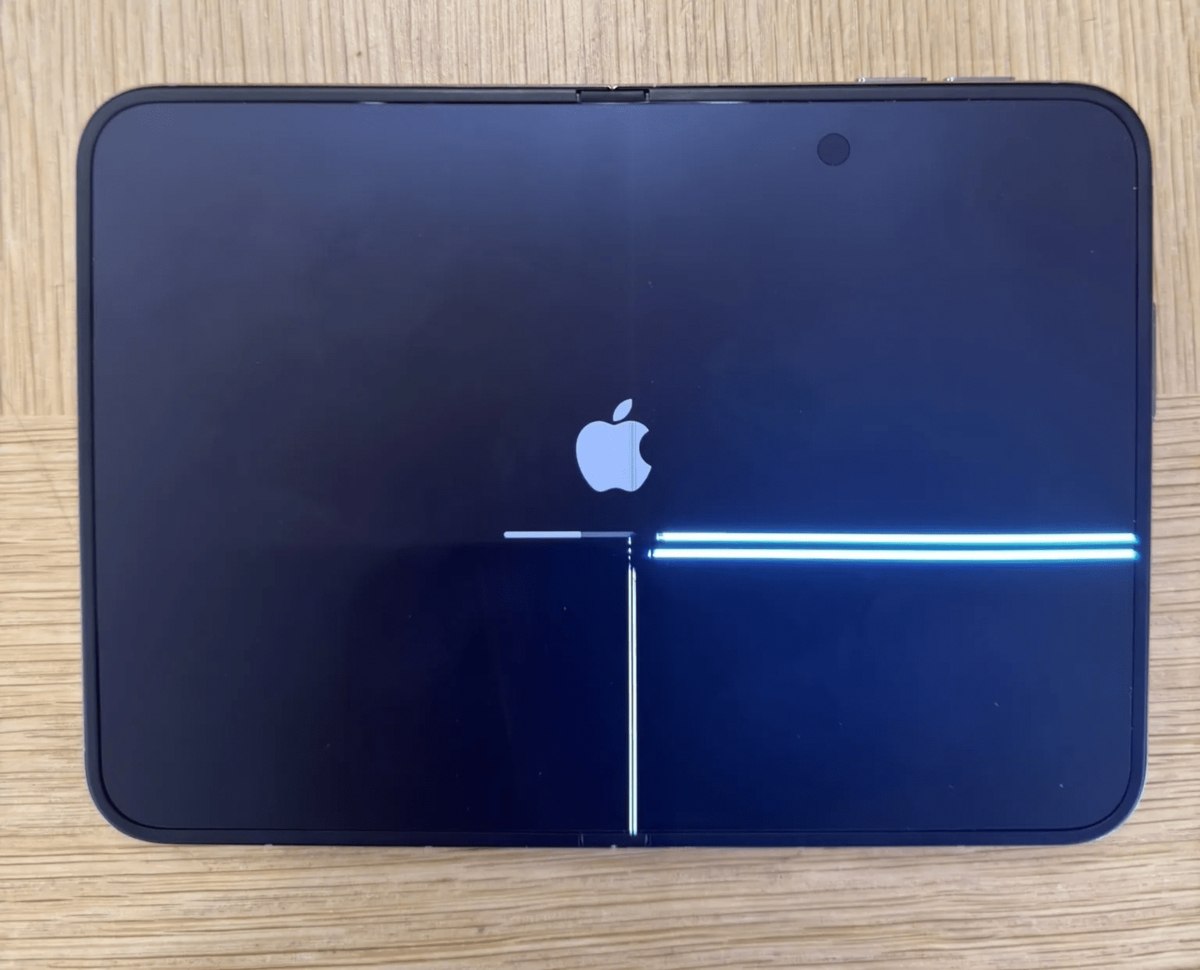 Apple расследует случаи трескающихся экранов iPhone Duo