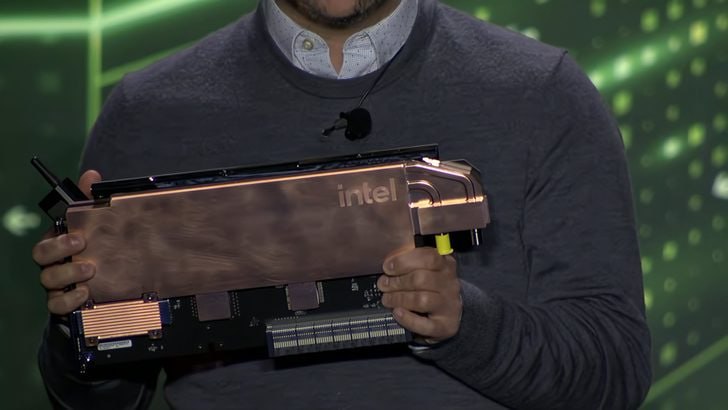 Intel показала двухчиповый ускоритель Crescent Island