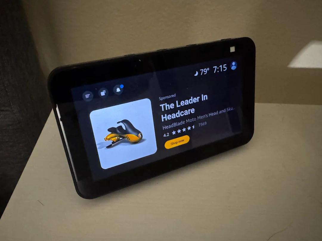 Amazon начала показывать неотключаемую рекламу на колонках Echo