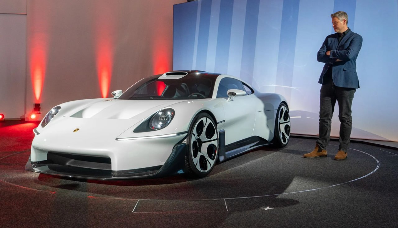 Porsche показала концепт суперкара Mission S