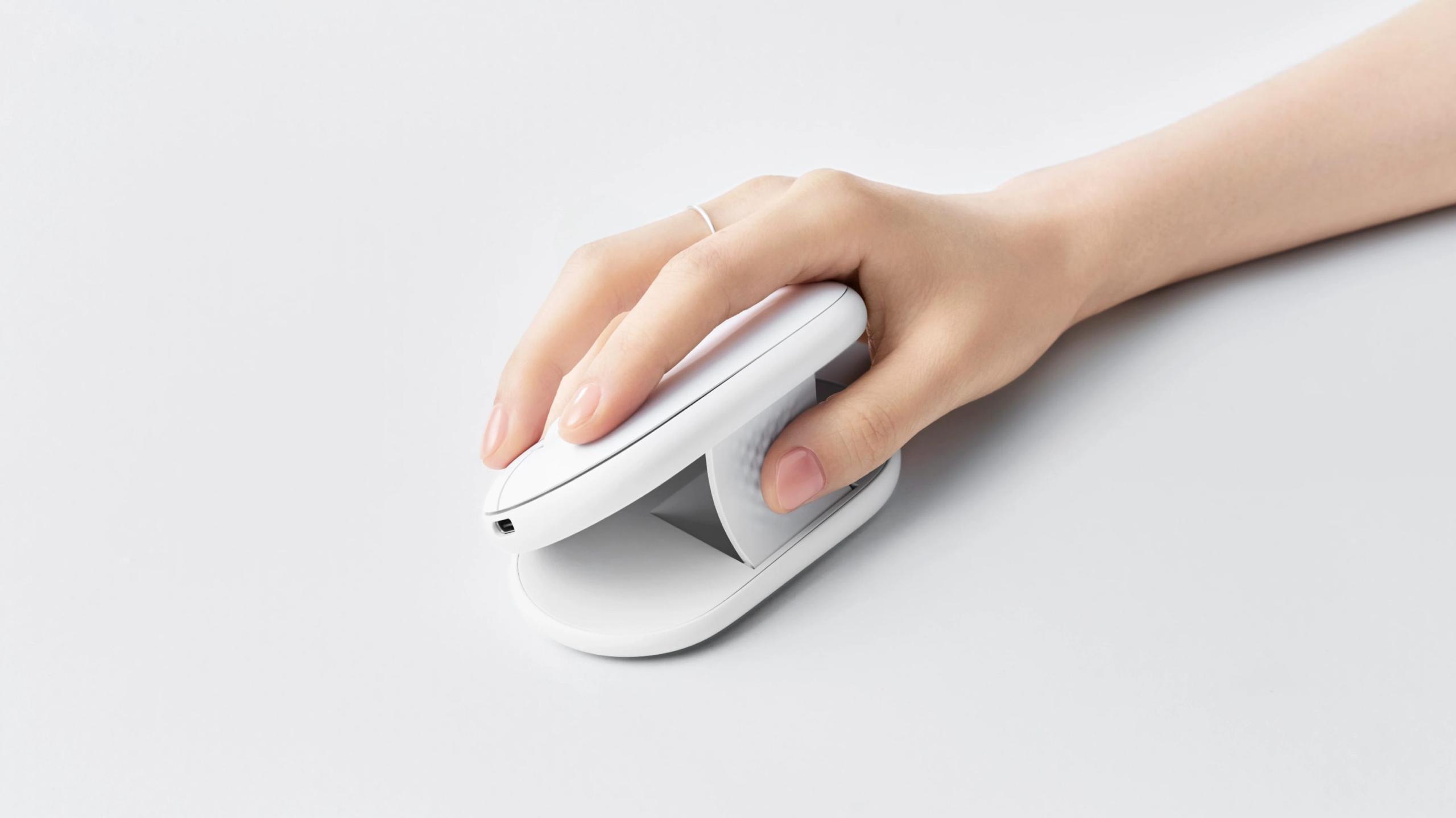 Logitech выпустила складную мышь Pebble Up
