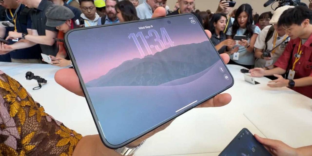 Apple позволит менять нанотекстурированный слой дисплея iPhone Duo